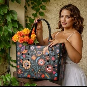 Juggy Floral Embroidered Tote Bag